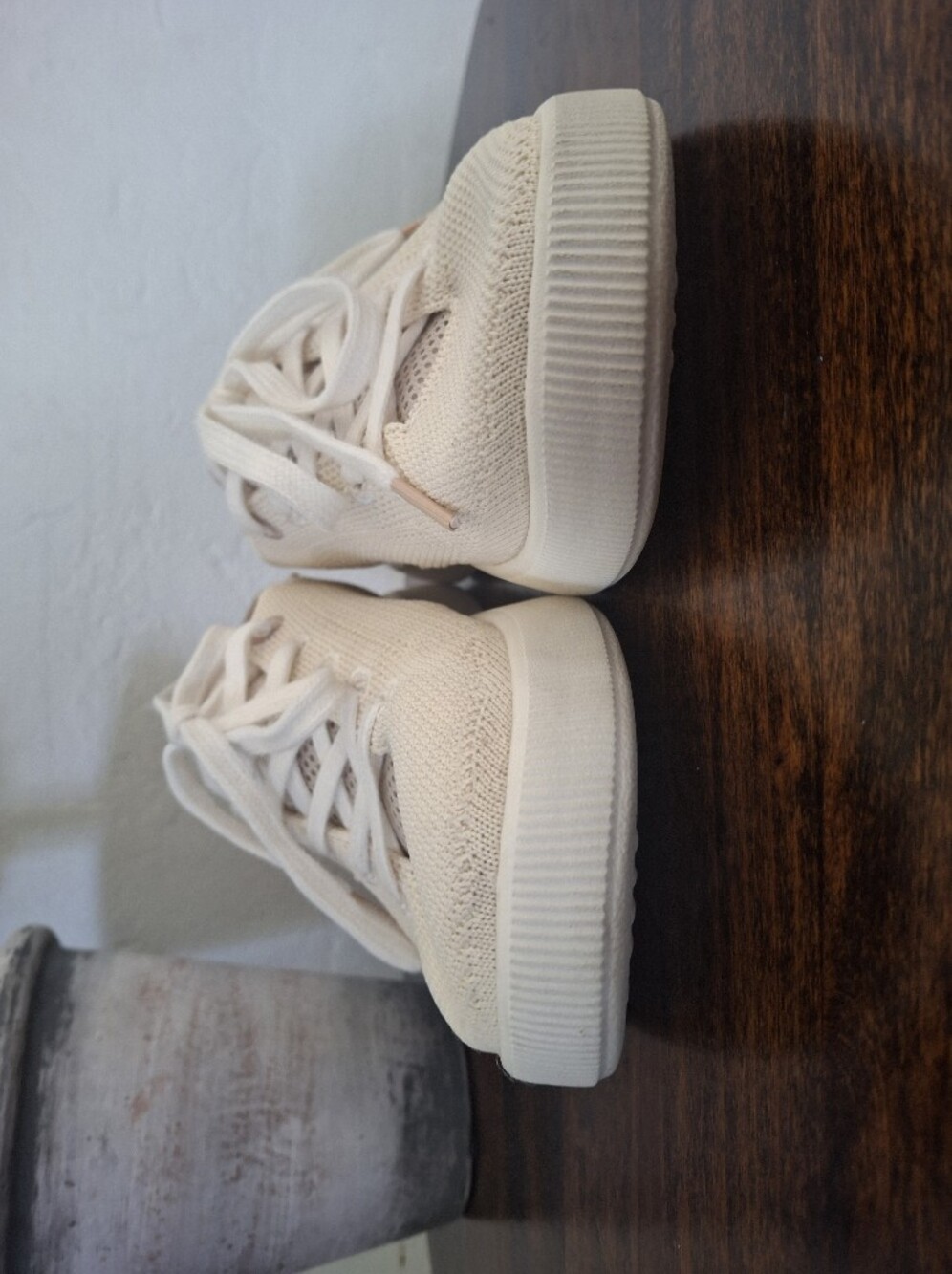 Reef Women's Neptune Sneakers Size 7.5. - Picture 3 of 10